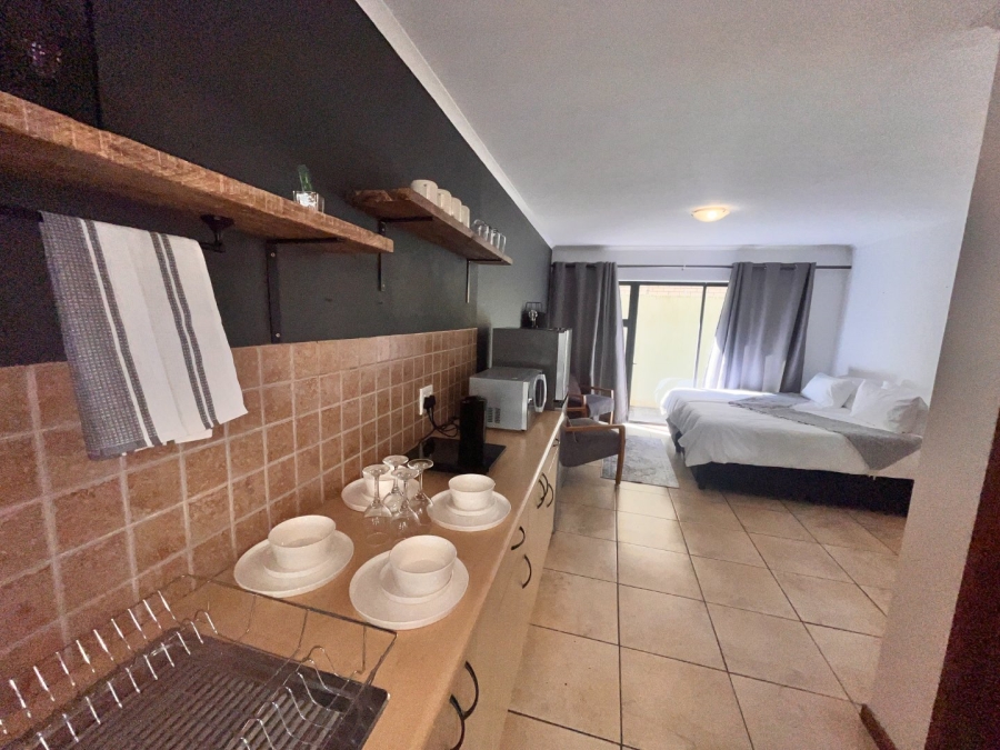 To Let 1 Bedroom Property for Rent in Ferreira Town Eastern Cape